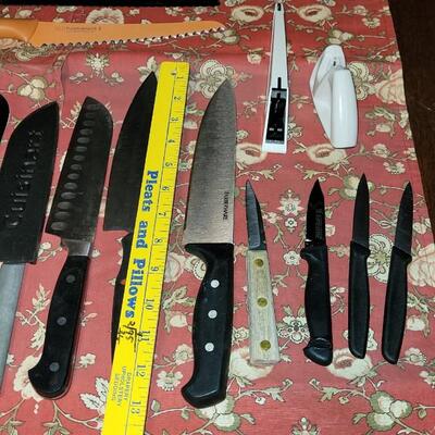 Lot 194: Large Kitchen Knife Lot