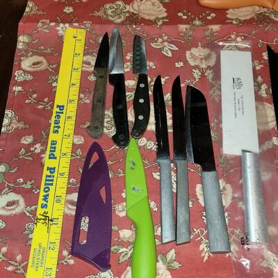 Lot 194: Large Kitchen Knife Lot