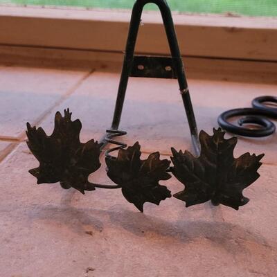 Lot 201: Hanging & Tabletop Plate Stands