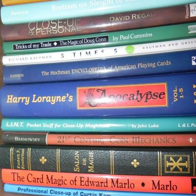 LOT 201  MAGIC  FOCUSED BOOKS