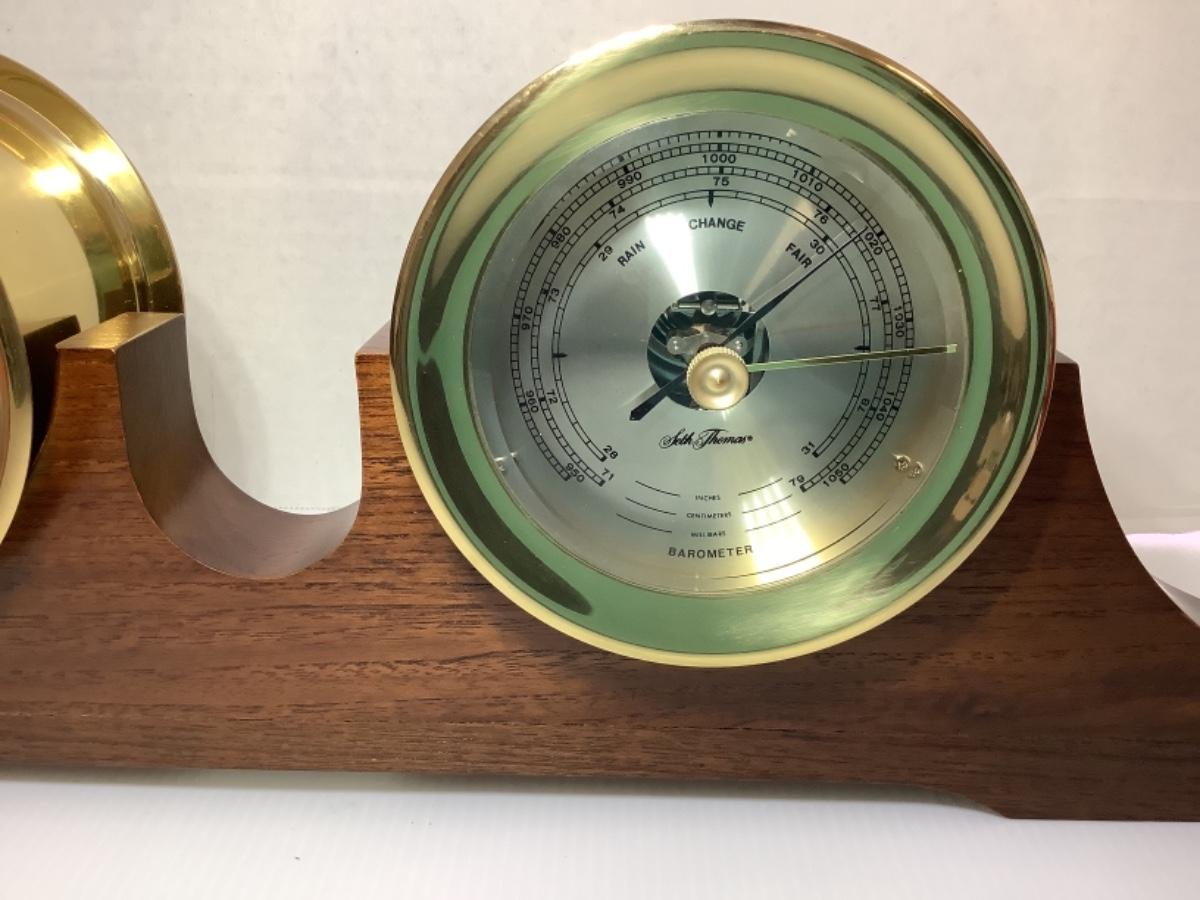D 154. Vintage Seth Thomas Charleston Gift Set Clock & Barometer Set