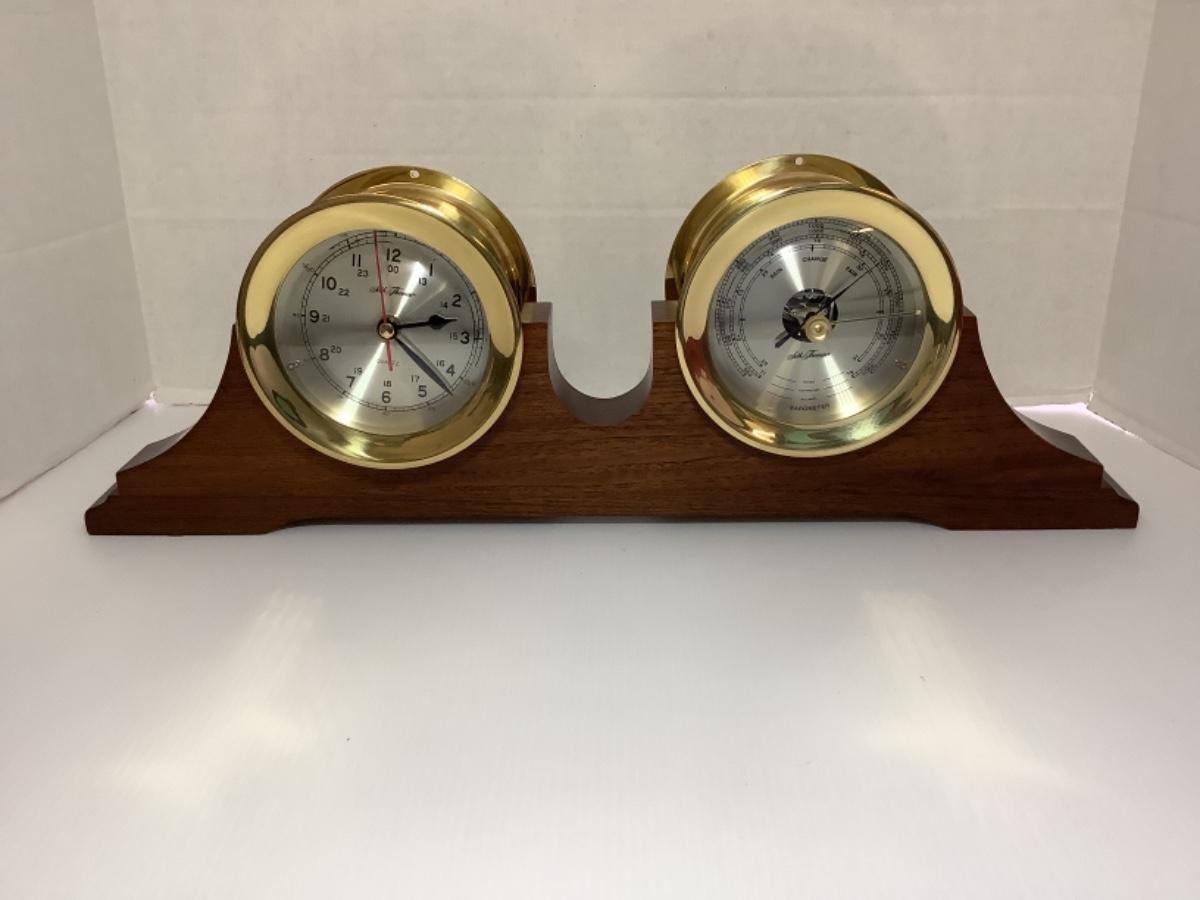 D 154. Vintage Seth Thomas Charleston Gift Set Clock & Barometer Set