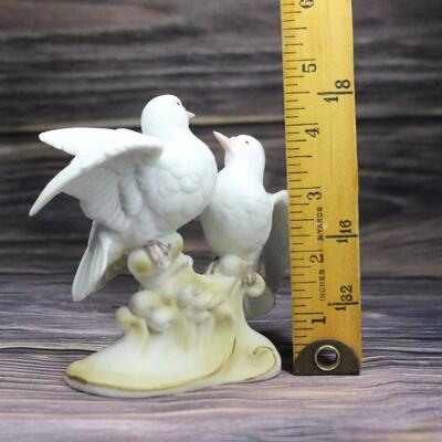 Vintage Lefton White Doves Figurine