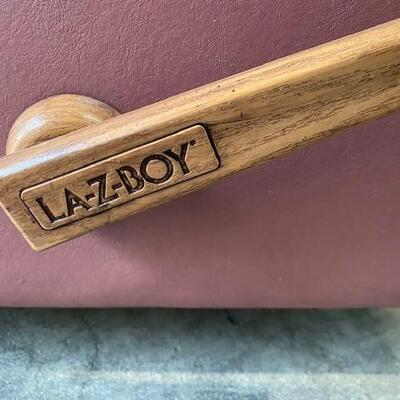LOT#P14: La-Z-Boy Mauve Leather Recliner/Rocker