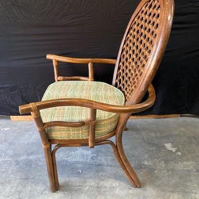 LOT#P16: Windsor Style Rattan Chair