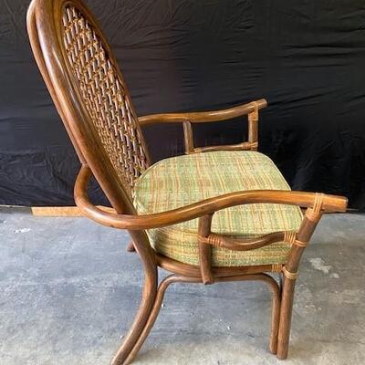 LOT#P16: Windsor Style Rattan Chair