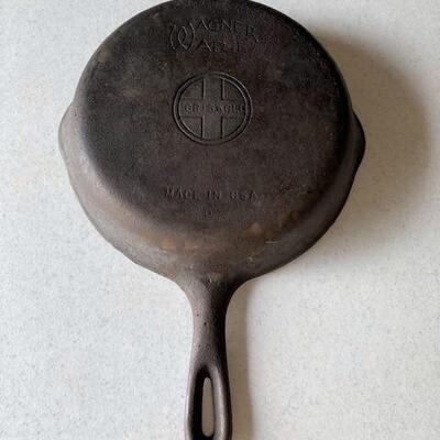LOT#M84: Griswold Wagner Ware Cast Iron Skillet