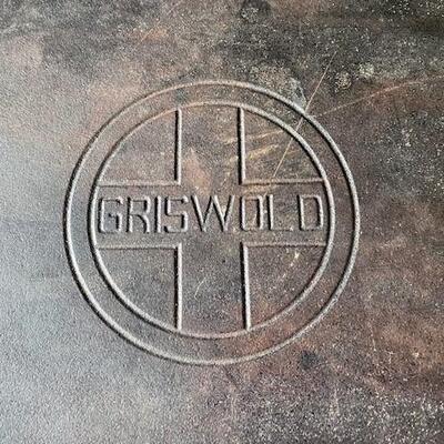 LOT#M90: Griswold Cast Iron Skillet #4