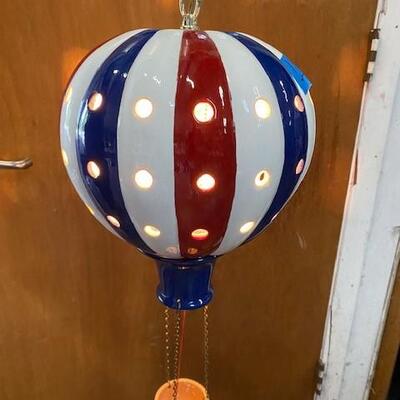 LOT#T116: Hot Air Balloon Hanging Lamp