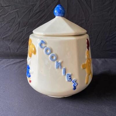 LOT#K172: Vintage Cookie Jar