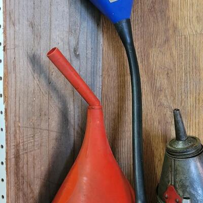 Lot 217: Assorted Fluid Funnels 