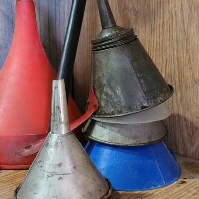 Lot 217: Assorted Fluid Funnels 