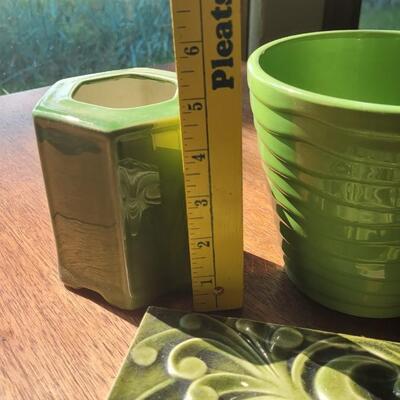 Lot 228: Green Pottery and Tile Trivet 