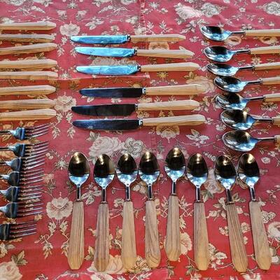 Lot 242: Wood Handle Flatware made in India 