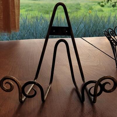 Lot 246: Black Metal Swirl Large Basket, Picture/Plate Holders and Rectangle Basket