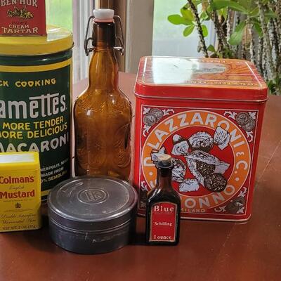 Lot 255: Vintage Tin & Bottles Lot