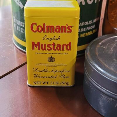 Lot 255: Vintage Tin & Bottles Lot