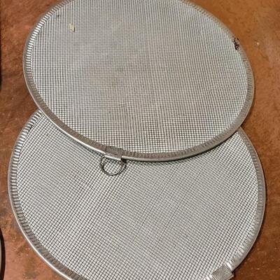 Lot 267: Trivets