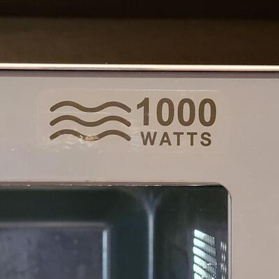 Lot 268: 1000 Watts Microwave 
