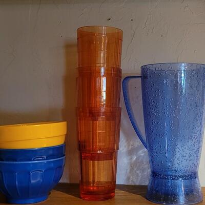 Lot 285: Plastic Bowls, Cups & Pitcher