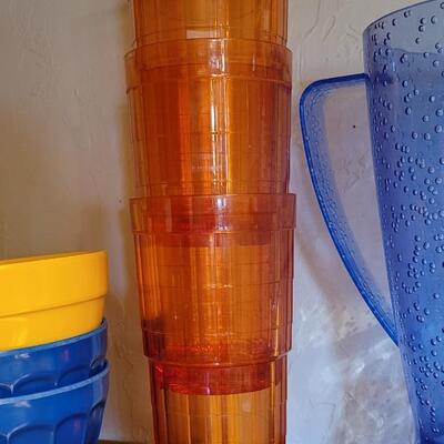 Lot 285: Plastic Bowls, Cups & Pitcher