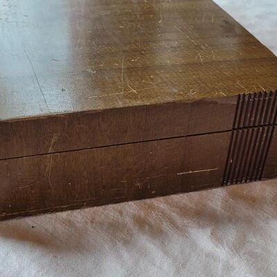 Lot 297: Rodgers Brothers Flatware Box 