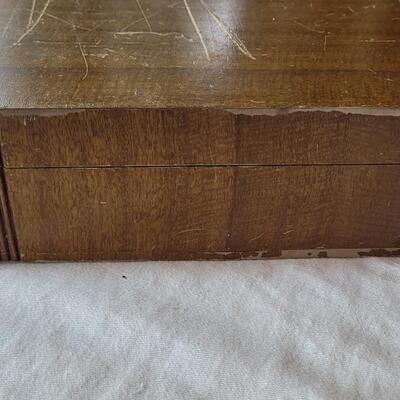 Lot 297: Rodgers Brothers Flatware Box 