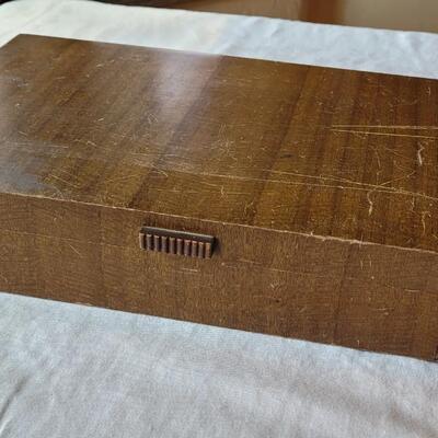 Lot 297: Rodgers Brothers Flatware Box 