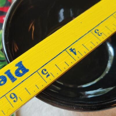 Lot 304: Clay Art and Chili Pepper Dishes, 2 unmarked Black Plates & Bowl  & 3 Napkins