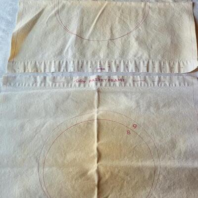 Lot 306: Foley Pastry Frames (3)
