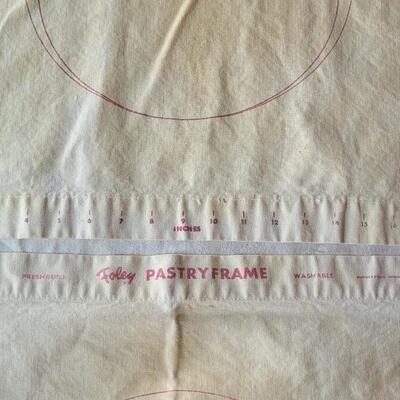 Lot 306: Foley Pastry Frames (3)