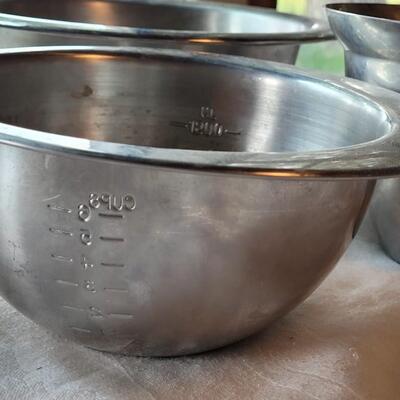 Lot 307: Stainless Bowls Lot