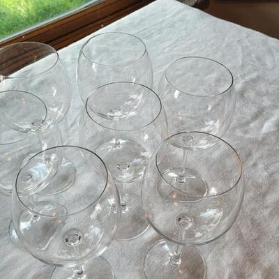 Lot 311:  Wine Glasses (7)