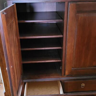 Lot 315: Ethan Allen Media Cabinet