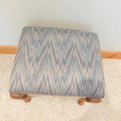 Solid Wood Frame Queen Anne Style Foot Stool with Upholstered Top