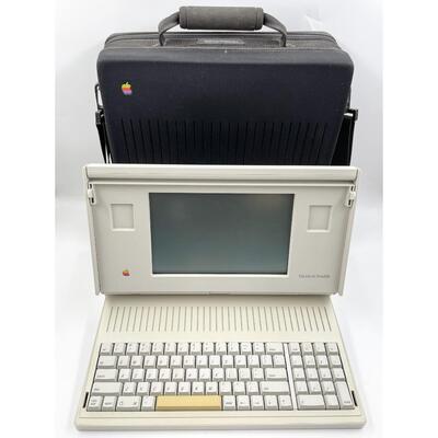 1989 APPLE MACINTOSH PORTABLE COMPUTER (M5120) & CARRYING BAG