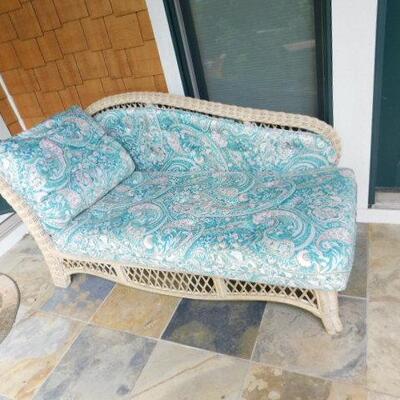 Wicker Rattan Chaise Lounge with Cushions