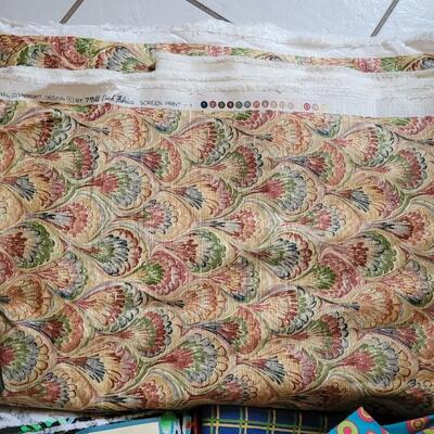 Lot 326: Tote of Assorted Fabrocs #6