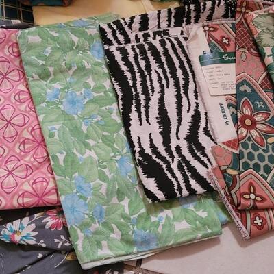 Lot 326: Tote of Assorted Fabrocs #6