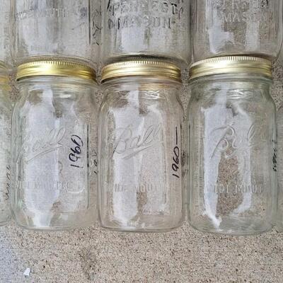 Lot 329: Assortment of (32) Vintage Quart Mason Jars