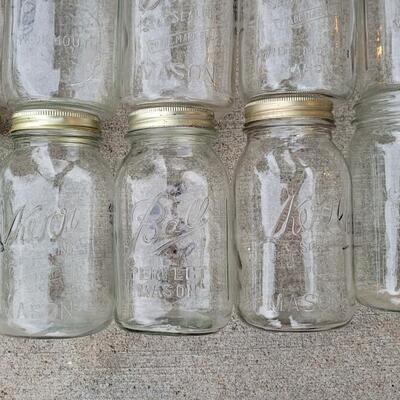 Lot 329: Assortment of (32) Vintage Quart Mason Jars