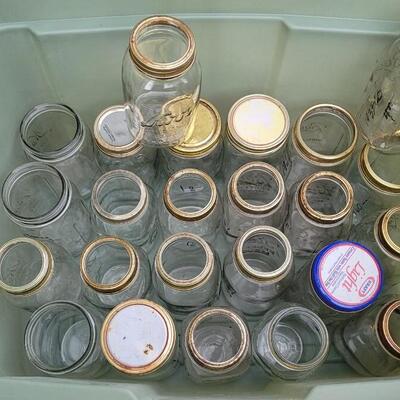 Lot 329: Assortment of (32) Vintage Quart Mason Jars