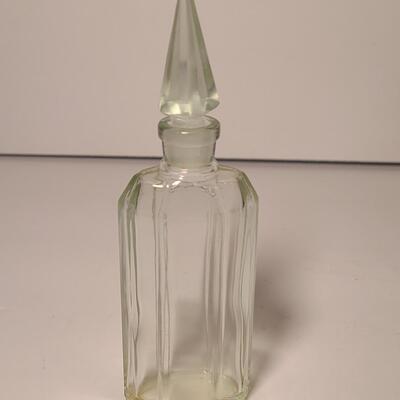 Lot 182: Vintage Perfume Bottles & Mirrored Vanity Tray