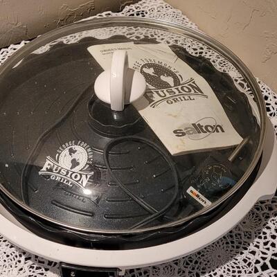 Lot 331: George Foreman Fusion Grill