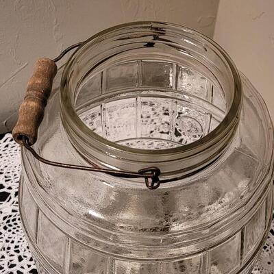 Lot 333: Antique Glass Pickle Barrel Jar with Wood Handle