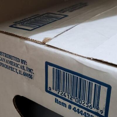 Lot 348: Cleaning Clothes, Unopened Box of White Vinegar 