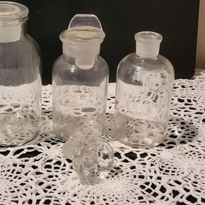 Lot 351: Antique Apothecary Jars 