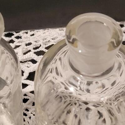Lot 351: Antique Apothecary Jars 