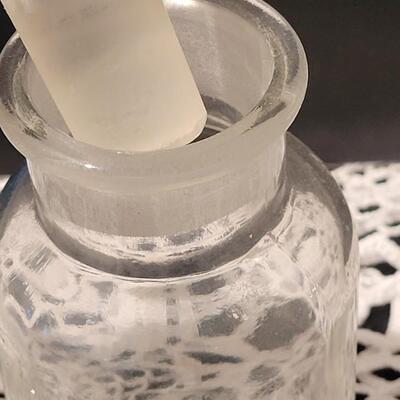 Lot 351: Antique Apothecary Jars 