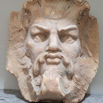 Lot 358: Stone Head Deco